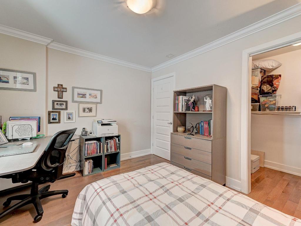 









5749


Boul. Grande-Allée

, 1,
Brossard,




QC
J4Z3G4

