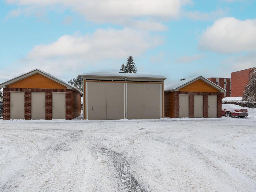 









5749


Boul. Grande-Allée

, 1,
Brossard,




QC
J4Z3G4

