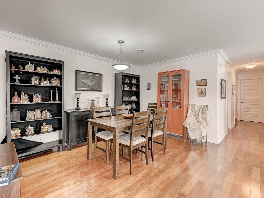 









5749


Boul. Grande-Allée

, 1,
Brossard,




QC
J4Z3G4

