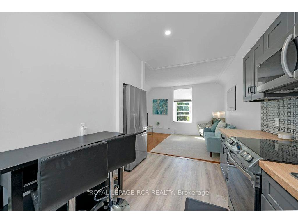 









9


Second

Avenue, 3,
Orangeville,




ON
L9W 1H4

