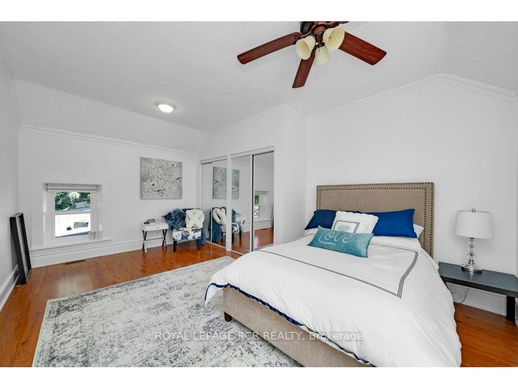 









9


Second

Avenue, 3,
Orangeville,




ON
L9W 1H4


