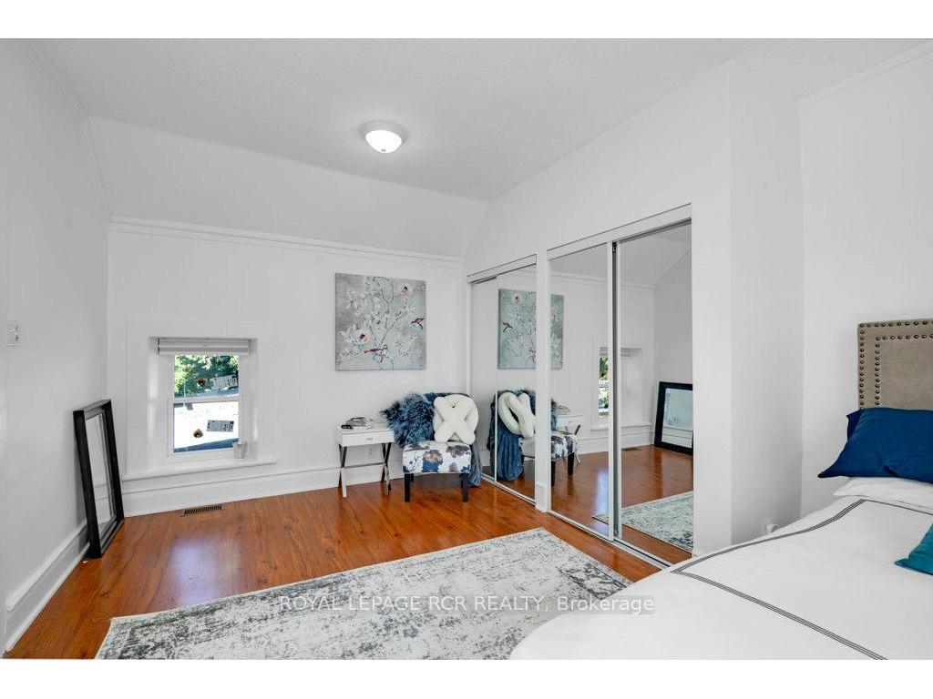 









9


Second

Avenue, 3,
Orangeville,




ON
L9W 1H4

