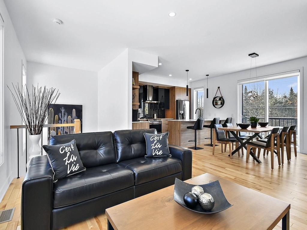 









17951


Rue de Cheverny

,
Mirabel,




QC
J7J0X7

