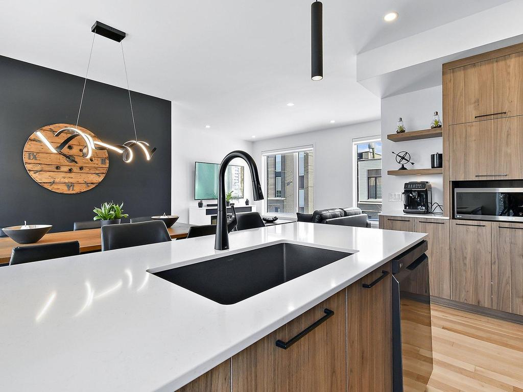 









17951


Rue de Cheverny

,
Mirabel,




QC
J7J0X7

