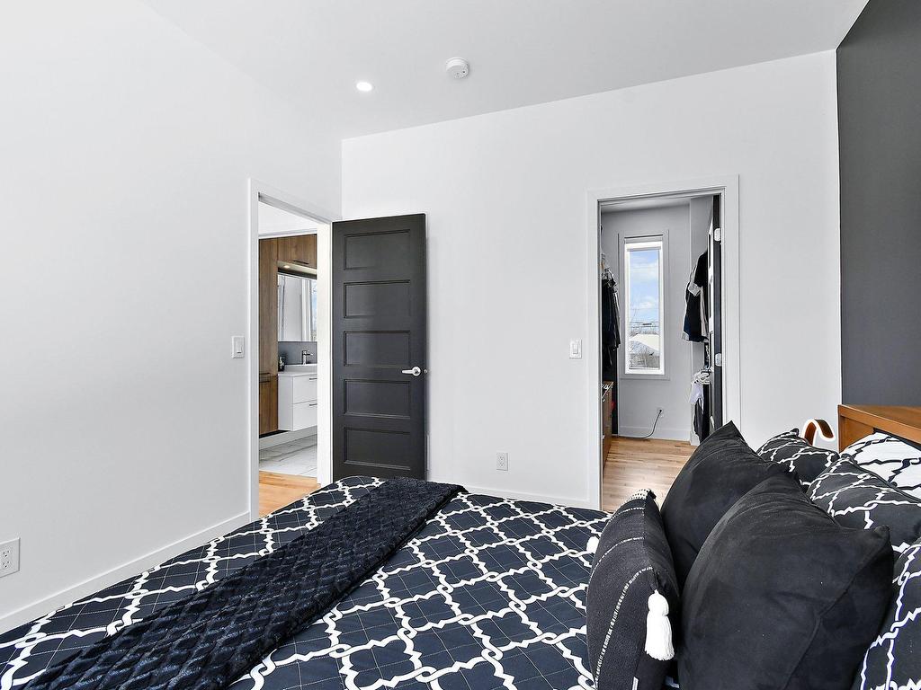 









17951


Rue de Cheverny

,
Mirabel,




QC
J7J0X7

