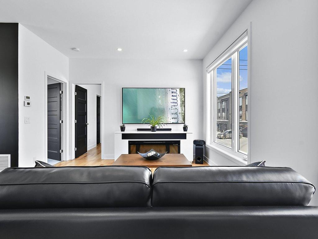 









17951


Rue de Cheverny

,
Mirabel,




QC
J7J0X7

