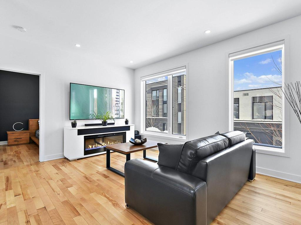 









17951


Rue de Cheverny

,
Mirabel,




QC
J7J0X7

