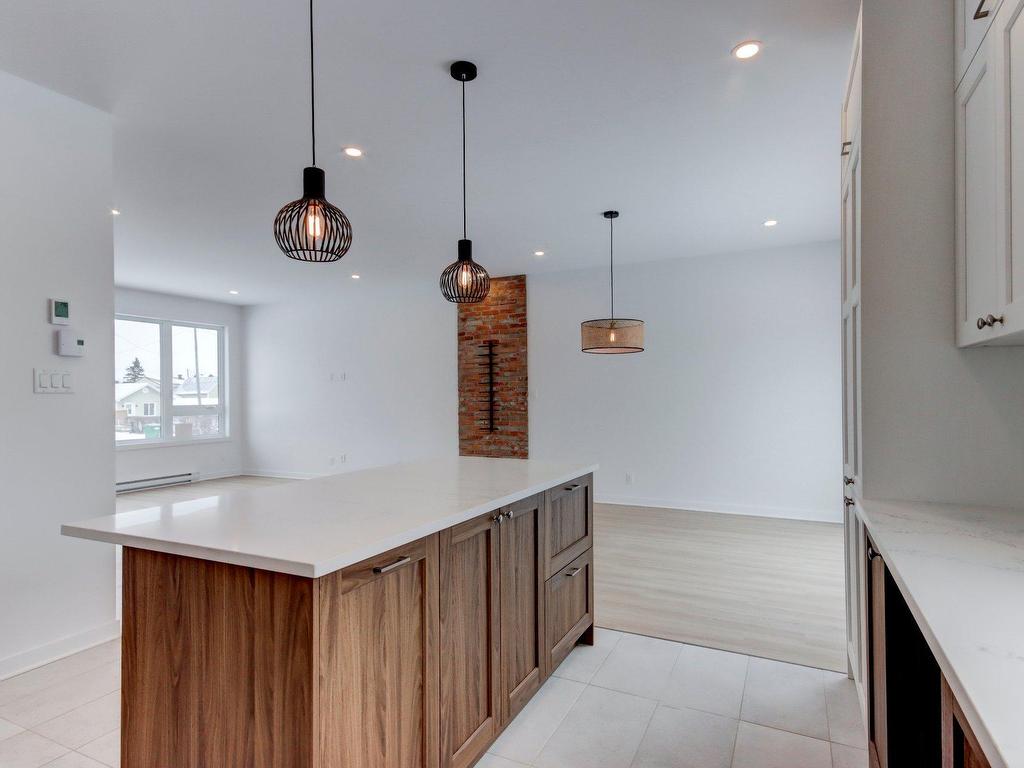 









170


21e Avenue

,
Sainte-Anne-de-Sabrevois,




QC
J0J2G0

