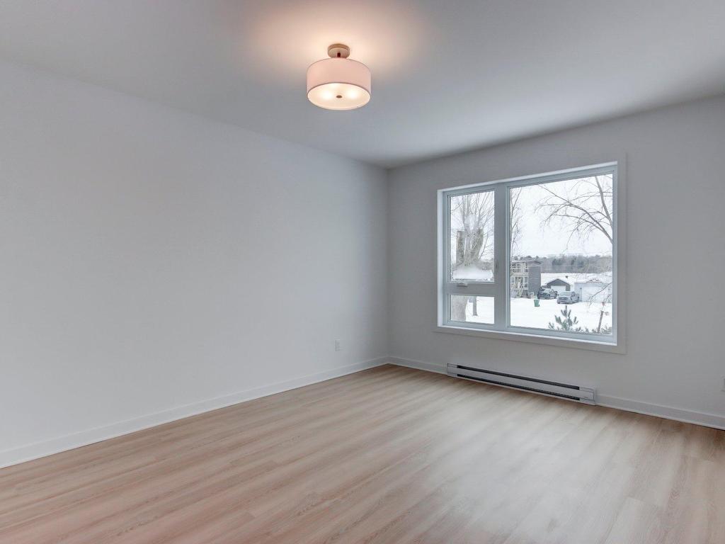 









170


21e Avenue

,
Sainte-Anne-de-Sabrevois,




QC
J0J2G0

