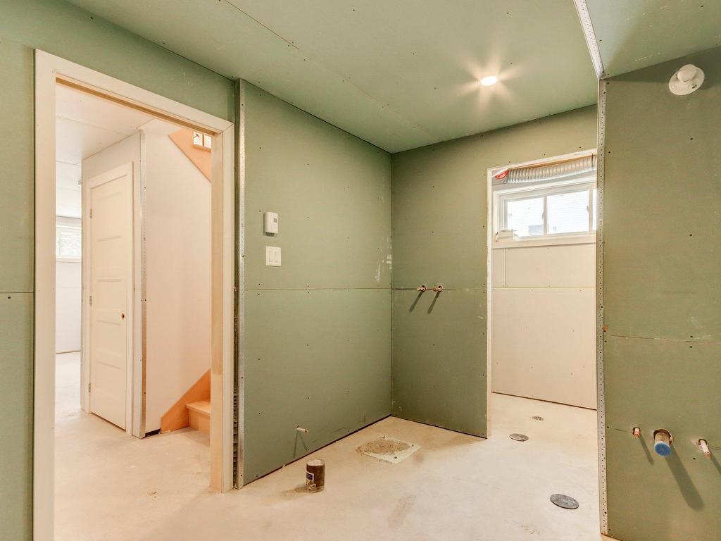 









170


21e Avenue

,
Sainte-Anne-de-Sabrevois,




QC
J0J2G0

