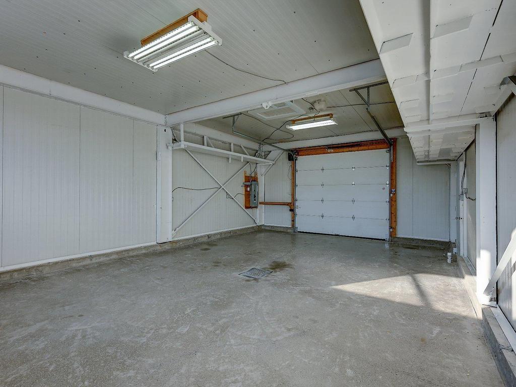 









170


21e Avenue

,
Sainte-Anne-de-Sabrevois,




QC
J0J2G0

