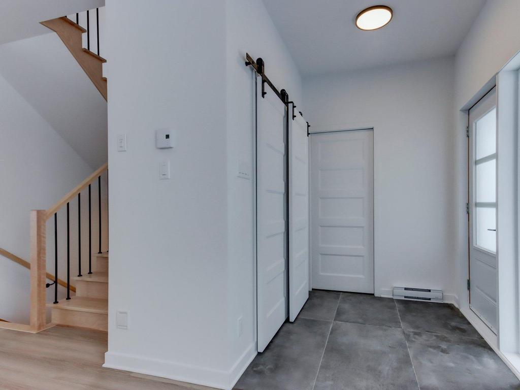 









170


21e Avenue

,
Sainte-Anne-de-Sabrevois,




QC
J0J2G0

