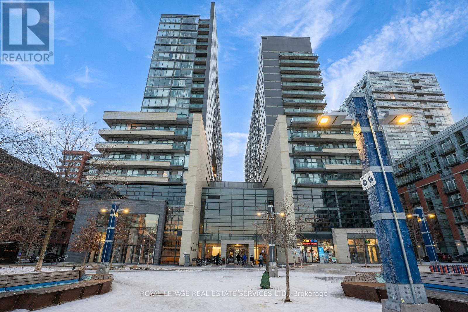 












1003E - 36 LISGAR STREET

,
Toronto,




Ontario
M6J3G2

