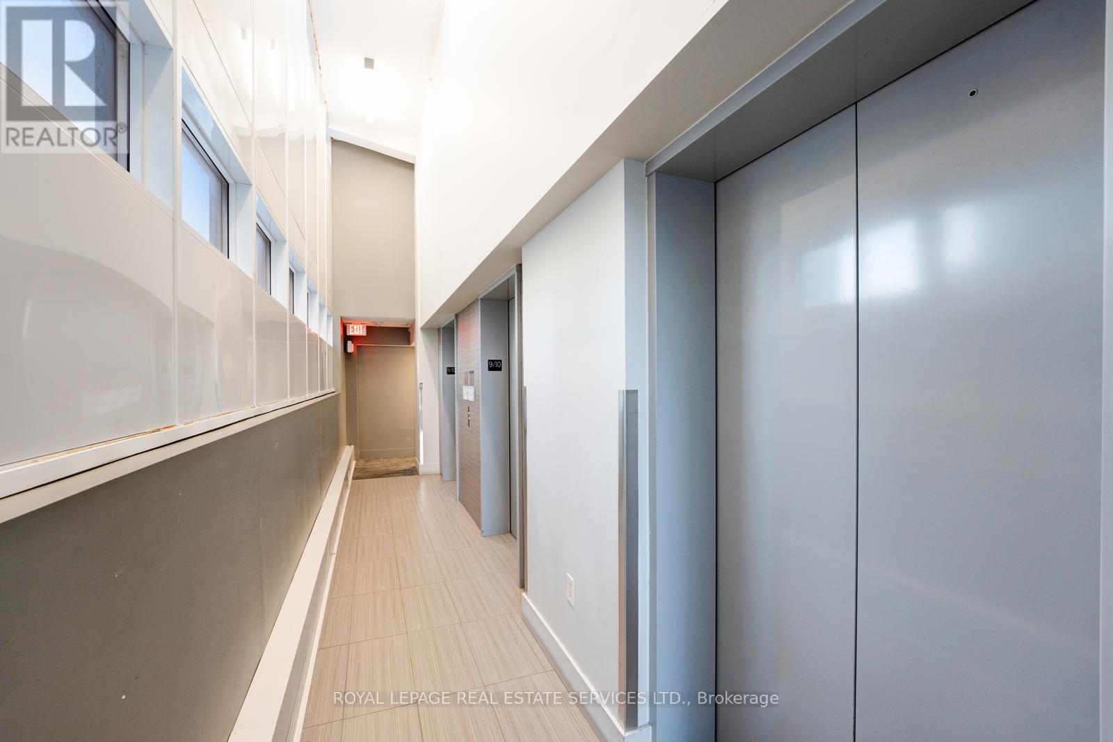 












1003E - 36 LISGAR STREET

,
Toronto,




Ontario
M6J3G2

