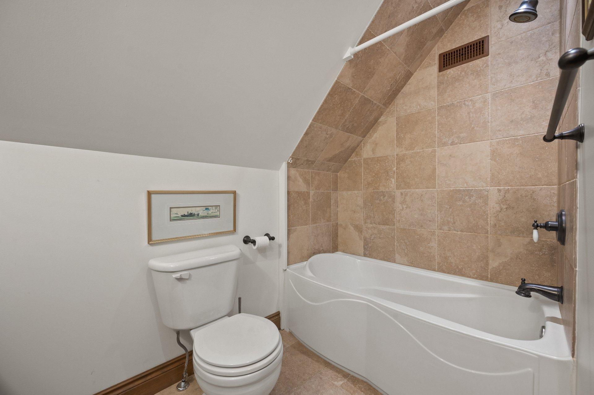 









104


Imp. des Perdrix

,
Mont-Tremblant,




QC
J8E0T2


