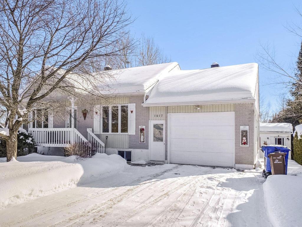 









1017


Rue Loiselle

,
Saint-Jérôme,




QC
J5L1X4

