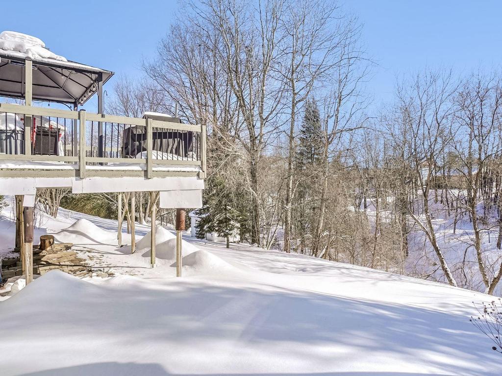 









1017


Rue Loiselle

,
Saint-Jérôme,




QC
J5L1X4

