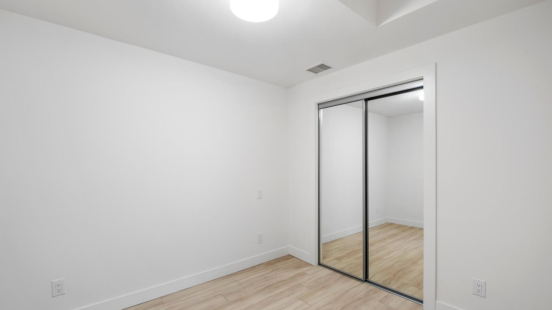 









3699


Capozzi

Road, 401,
Kelowna,




BC
V1W 0G3

