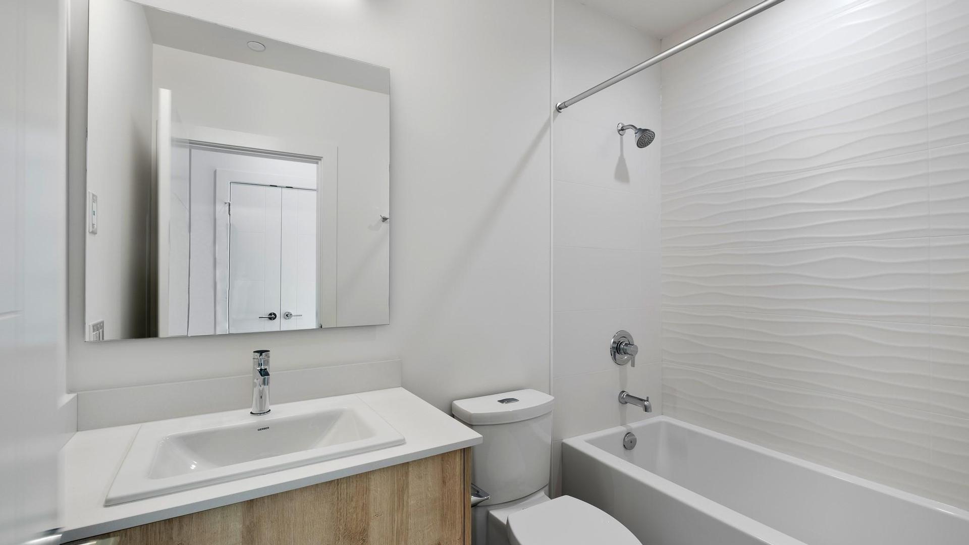 









3699


Capozzi

Road, 401,
Kelowna,




BC
V1W 0G3

