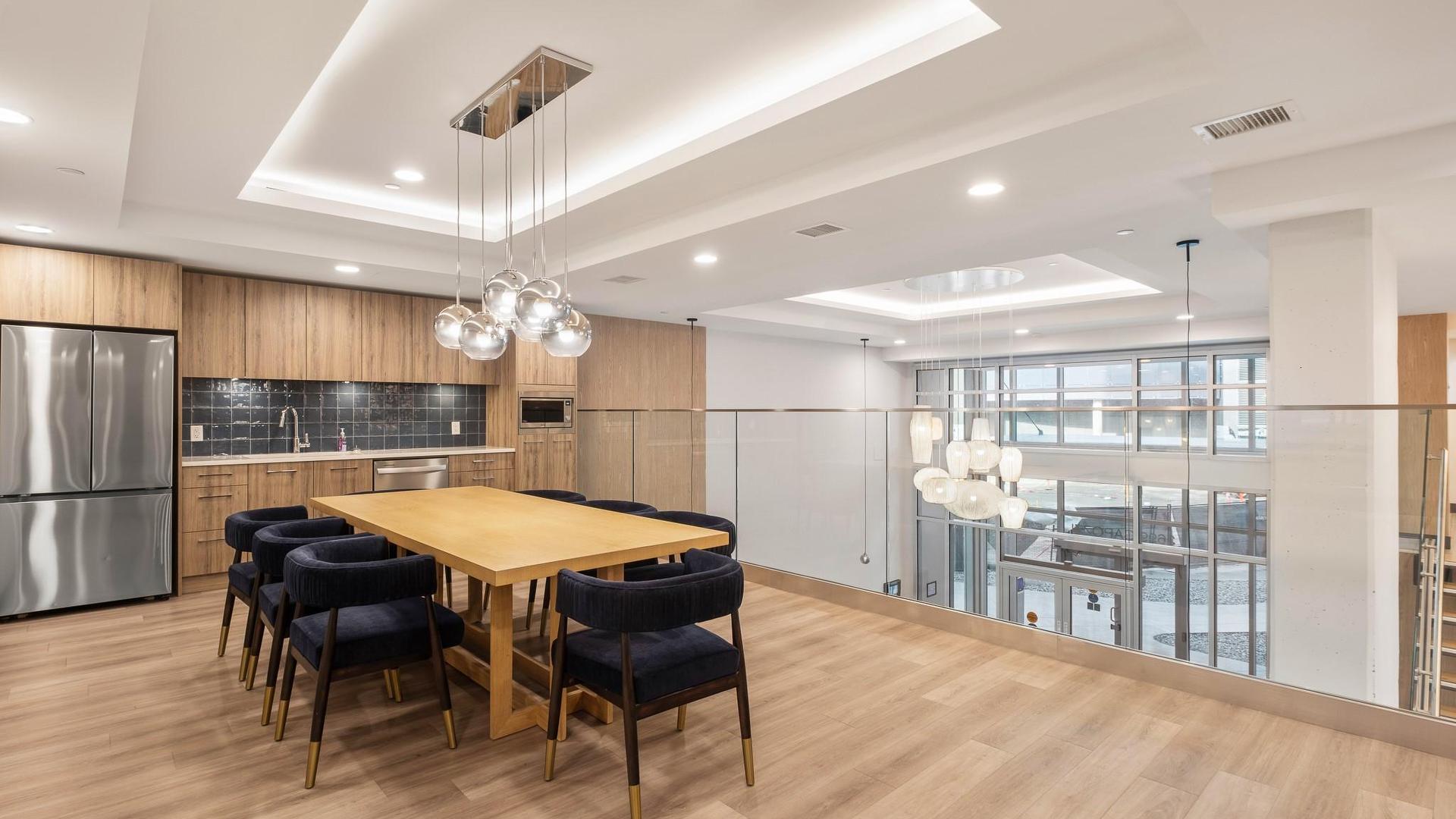 









3699


Capozzi

Road, 401,
Kelowna,




BC
V1W 0G3

