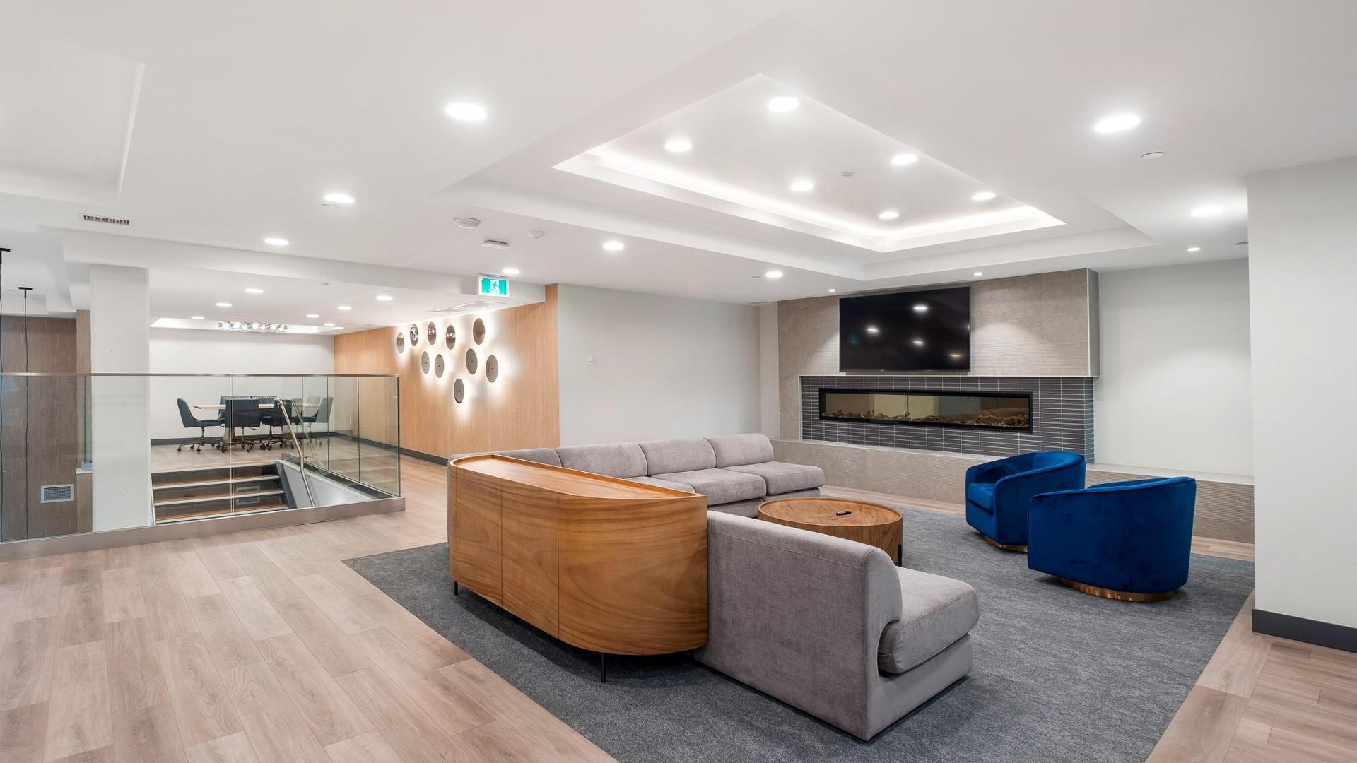 









3699


Capozzi

Road, 401,
Kelowna,




BC
V1W 0G3

