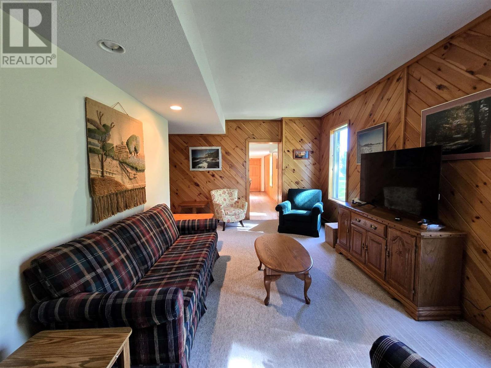 












35 Pine Ridge RD

,
Huron Shores,




Ontario
P0R1L0

