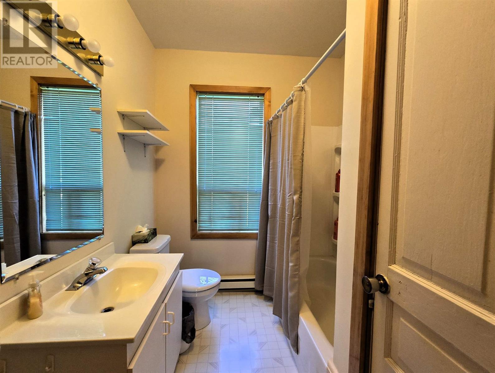 












35 Pine Ridge RD

,
Huron Shores,




Ontario
P0R1L0

