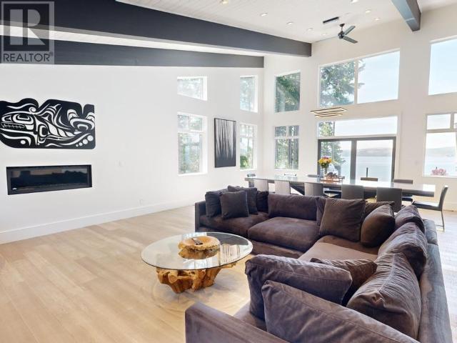 












7495 HIGHWAY 101

,
Powell River,




British Columbia
V8A0R1

