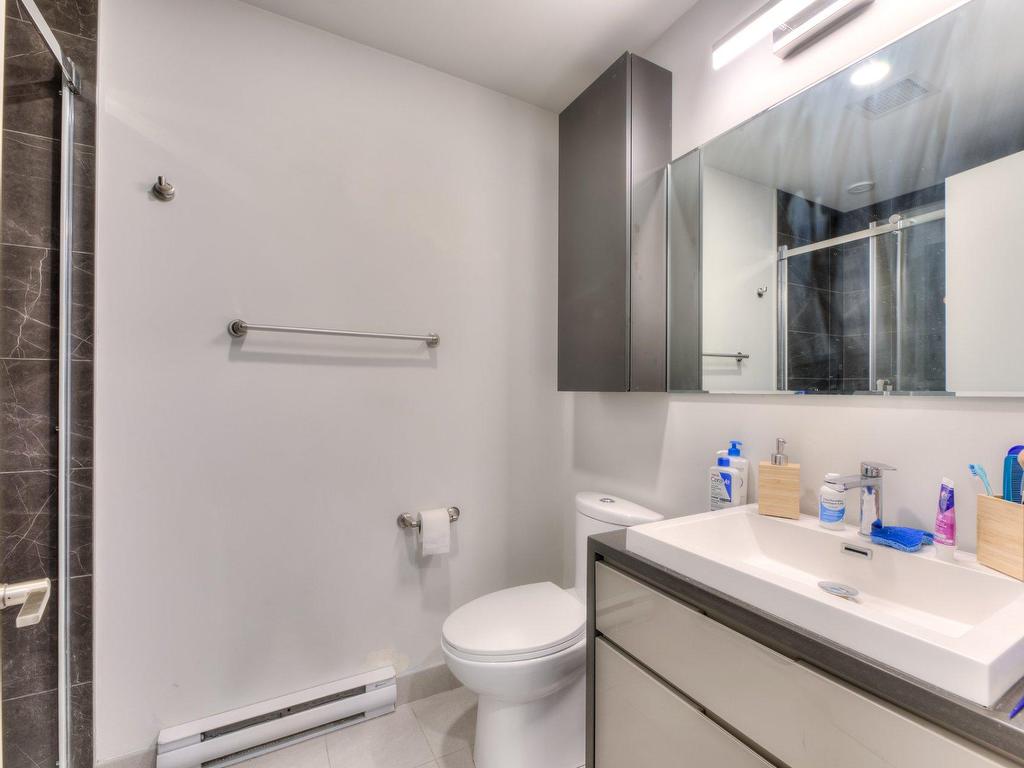 









1188


Rue St-Antoine O.

, 601,
Montréal (Ville-Marie),




QC
H3C1B4

