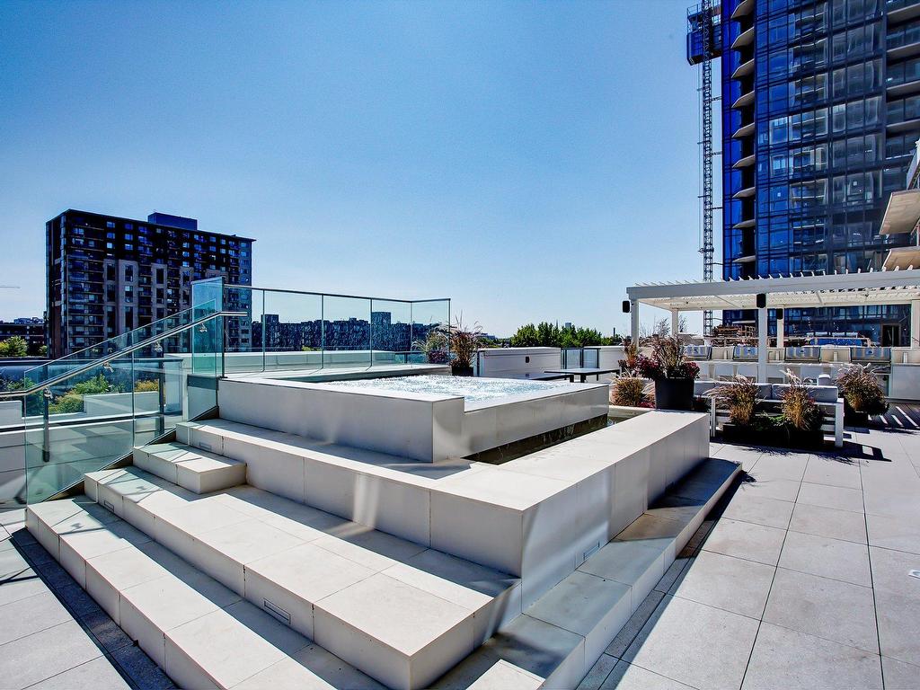 









1188


Rue St-Antoine O.

, 601,
Montréal (Ville-Marie),




QC
H3C1B4

