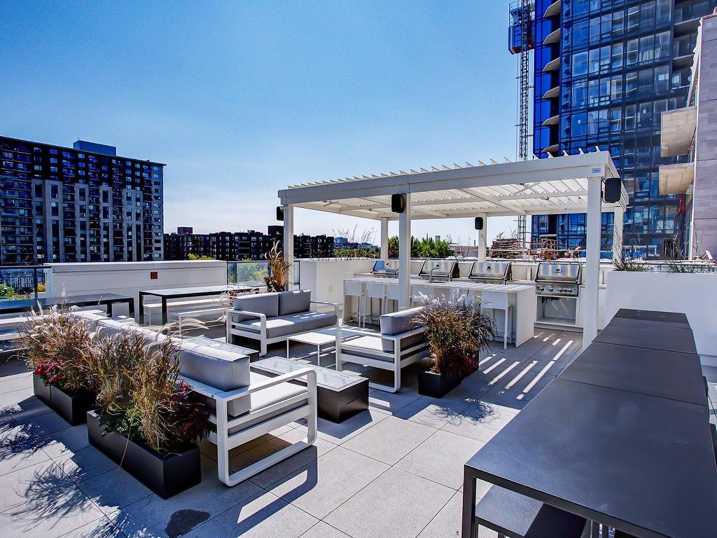 









1188


Rue St-Antoine O.

, 601,
Montréal (Ville-Marie),




QC
H3C1B4


