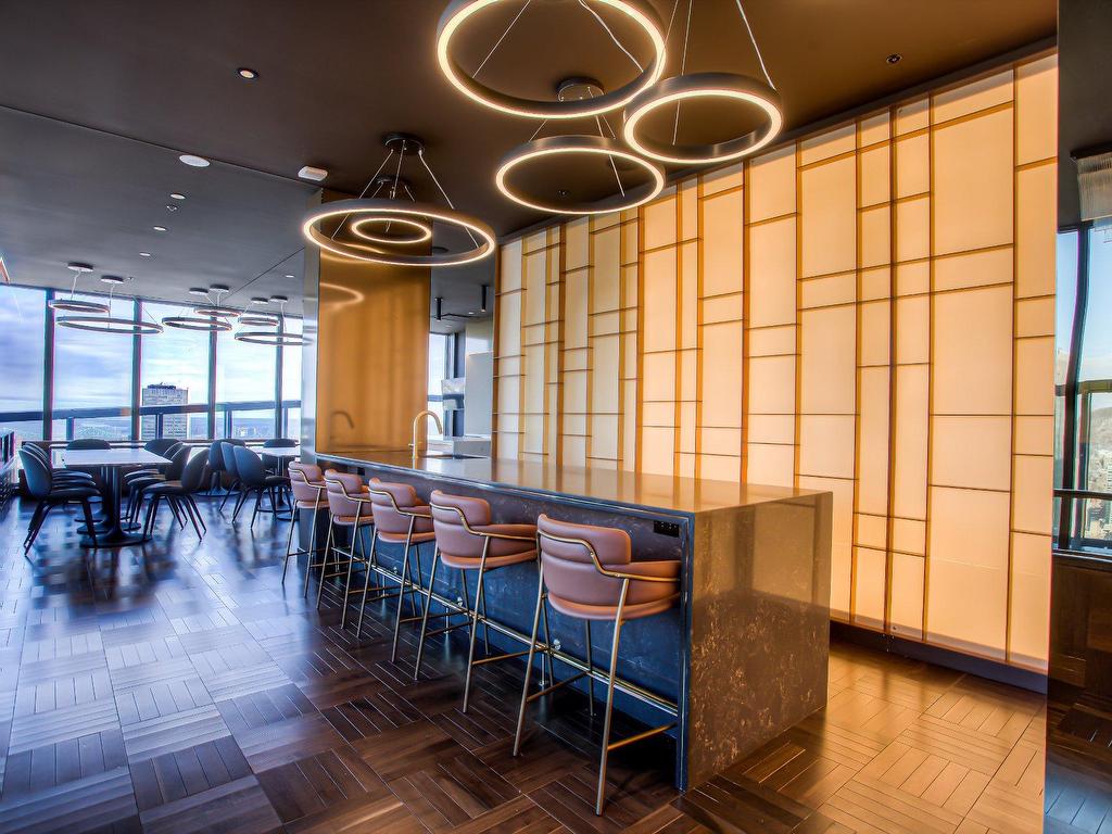 









1188


Rue St-Antoine O.

, 601,
Montréal (Ville-Marie),




QC
H3C1B4

