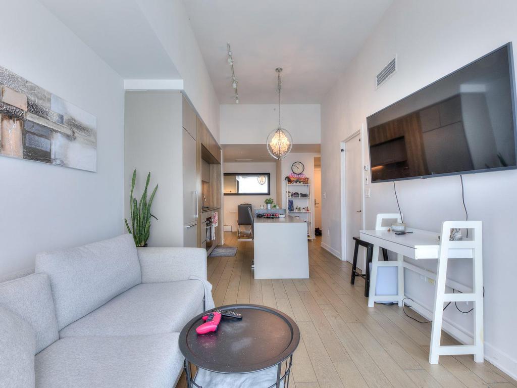 









1188


Rue St-Antoine O.

, 601,
Montréal (Ville-Marie),




QC
H3C1B4

