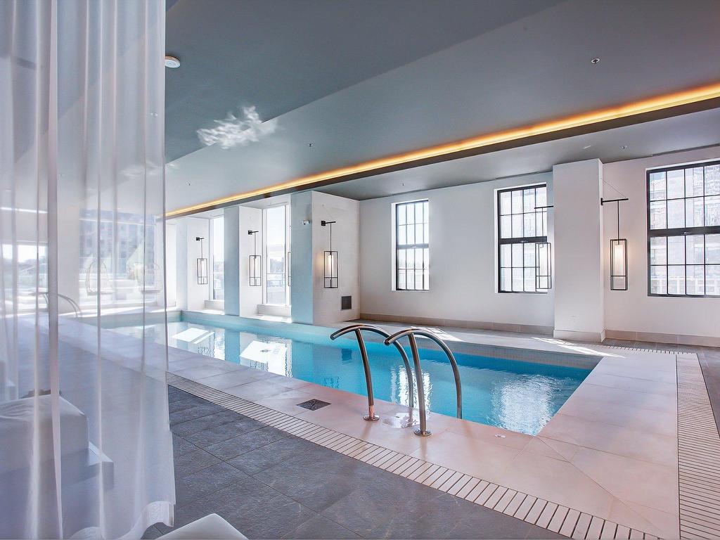 









1188


Rue St-Antoine O.

, 601,
Montréal (Ville-Marie),




QC
H3C1B4


