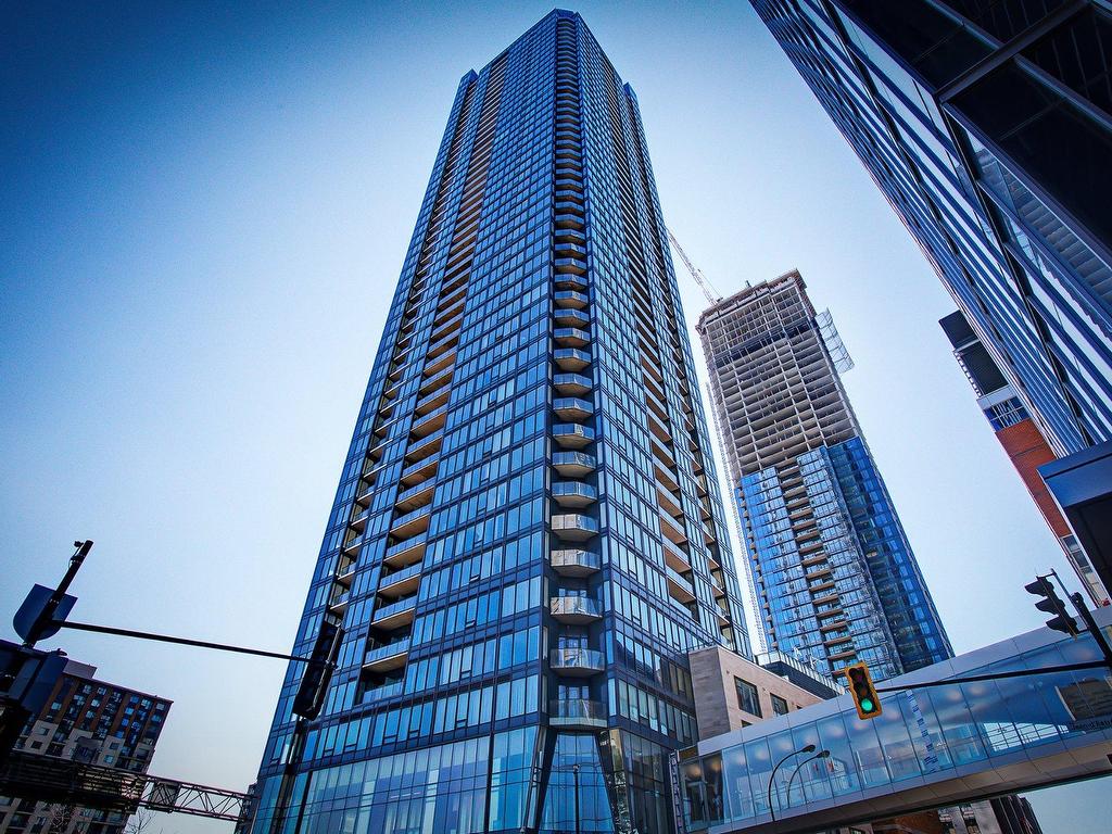 









1188


Rue St-Antoine O.

, 601,
Montréal (Ville-Marie),




QC
H3C1B4

