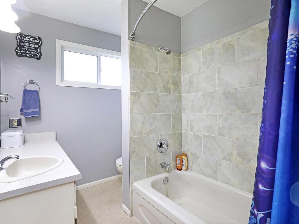 









255


Anderton

Ave, 20,
Courtenay,




BC
V9N 2G9


