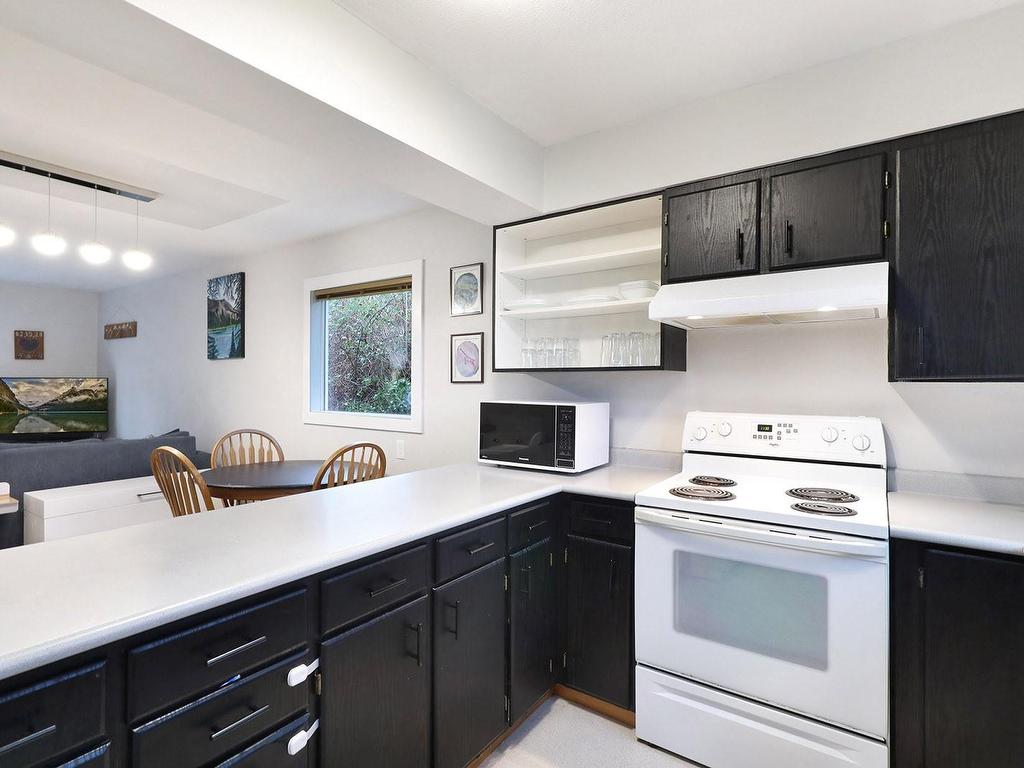 









255


Anderton

Ave, 20,
Courtenay,




BC
V9N 2G9


