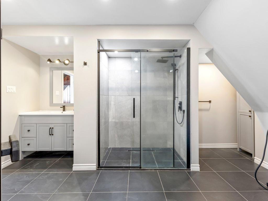 









49

 - 51


Rue du Bord-de-l'Eau

,
Lavaltrie,




QC
J5T1E5

