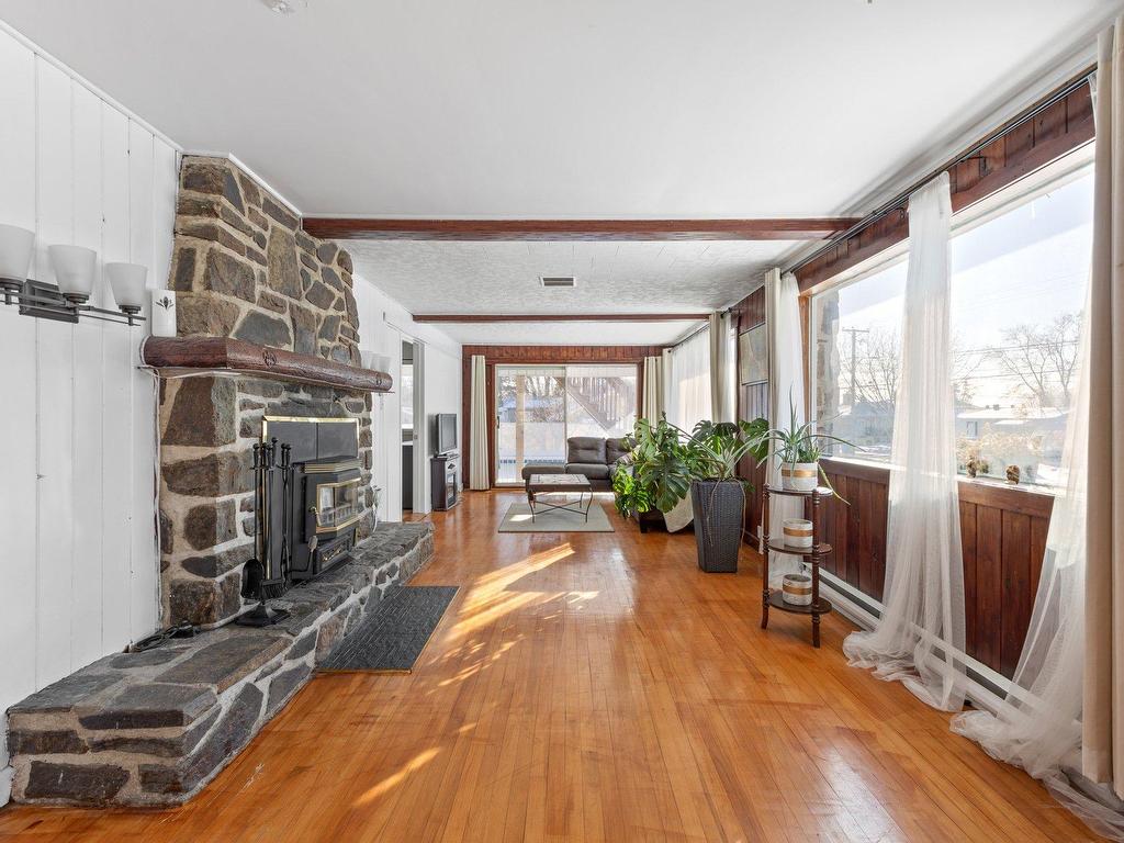 









49

 - 51


Rue du Bord-de-l'Eau

,
Lavaltrie,




QC
J5T1E5

