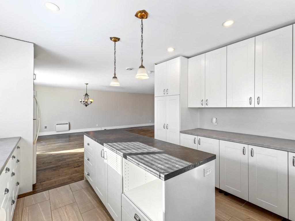 









49

 - 51


Rue du Bord-de-l'Eau

,
Lavaltrie,




QC
J5T1E5

