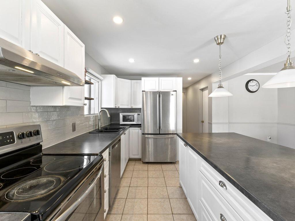 









49

 - 51


Rue du Bord-de-l'Eau

,
Lavaltrie,




QC
J5T1E5

