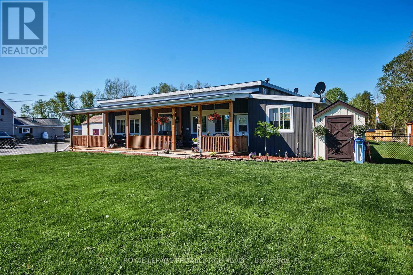












8350 COUNTY ROAD 15 ROAD

,
Augusta,




Ontario
K0G1R0

