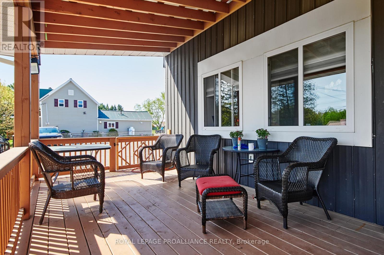 












8350 COUNTY ROAD 15 ROAD

,
Augusta,




Ontario
K0G1R0

