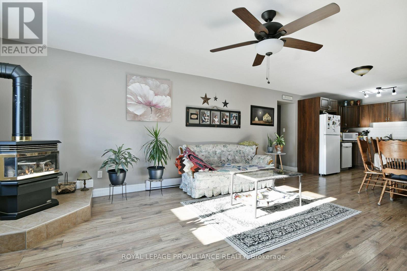 












8350 COUNTY ROAD 15 ROAD

,
Augusta,




Ontario
K0G1R0

