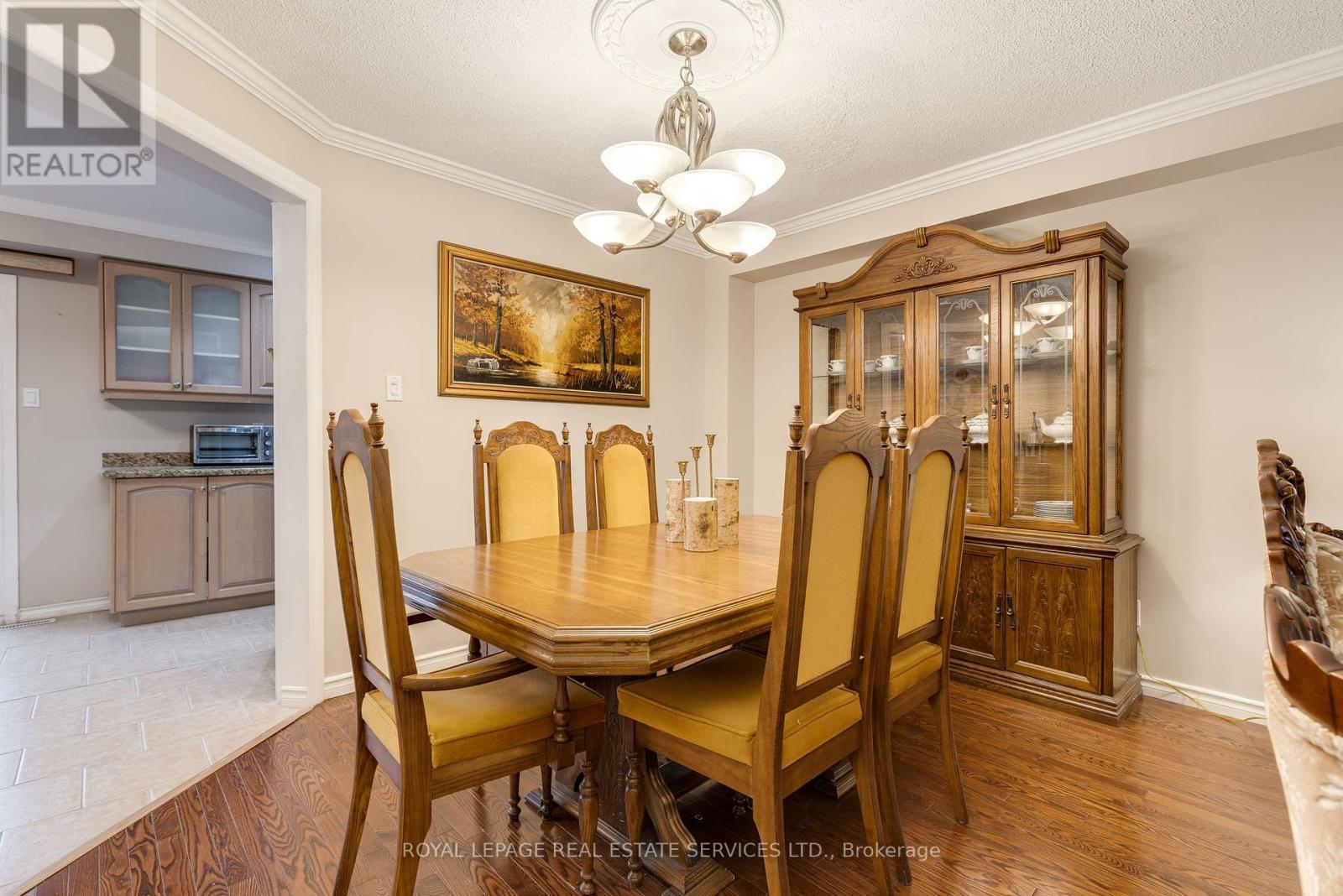












9 LADY BOWER CRESCENT

,
Toronto,




Ontario
M1B4R2

