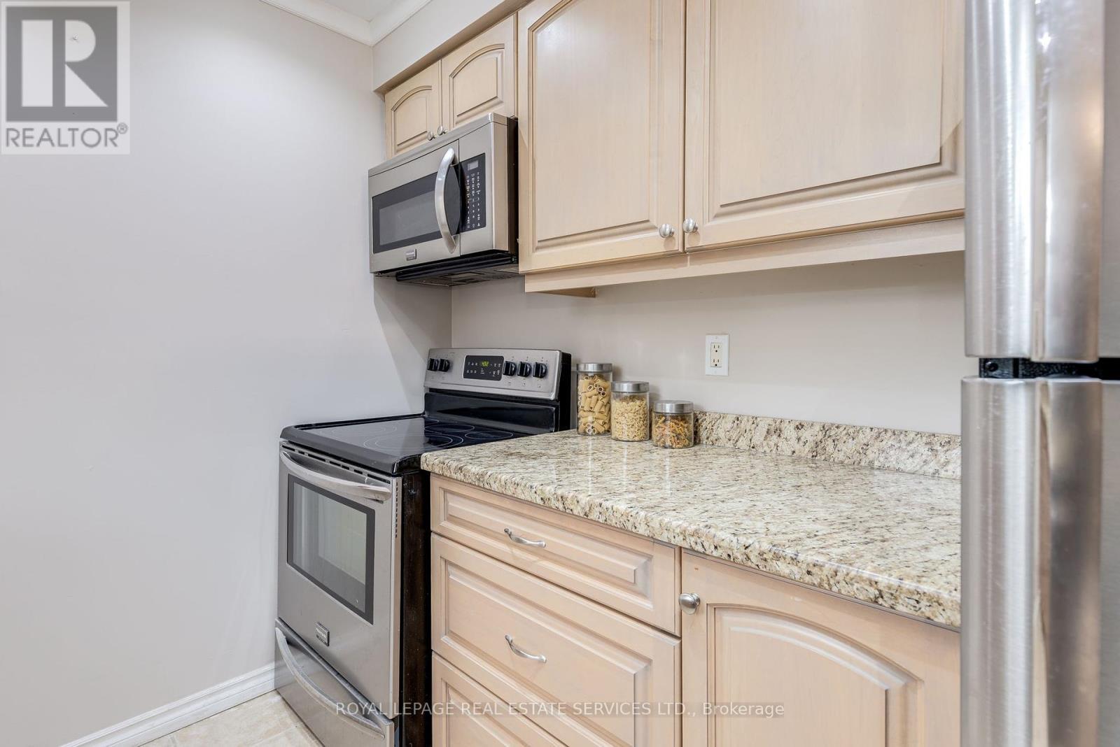 












9 LADY BOWER CRESCENT

,
Toronto,




Ontario
M1B4R2

