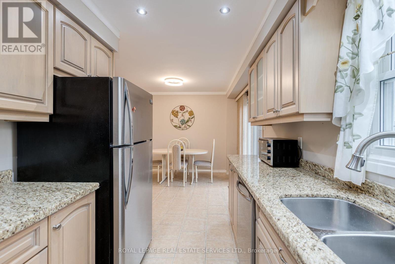 












9 LADY BOWER CRESCENT

,
Toronto,




Ontario
M1B4R2

