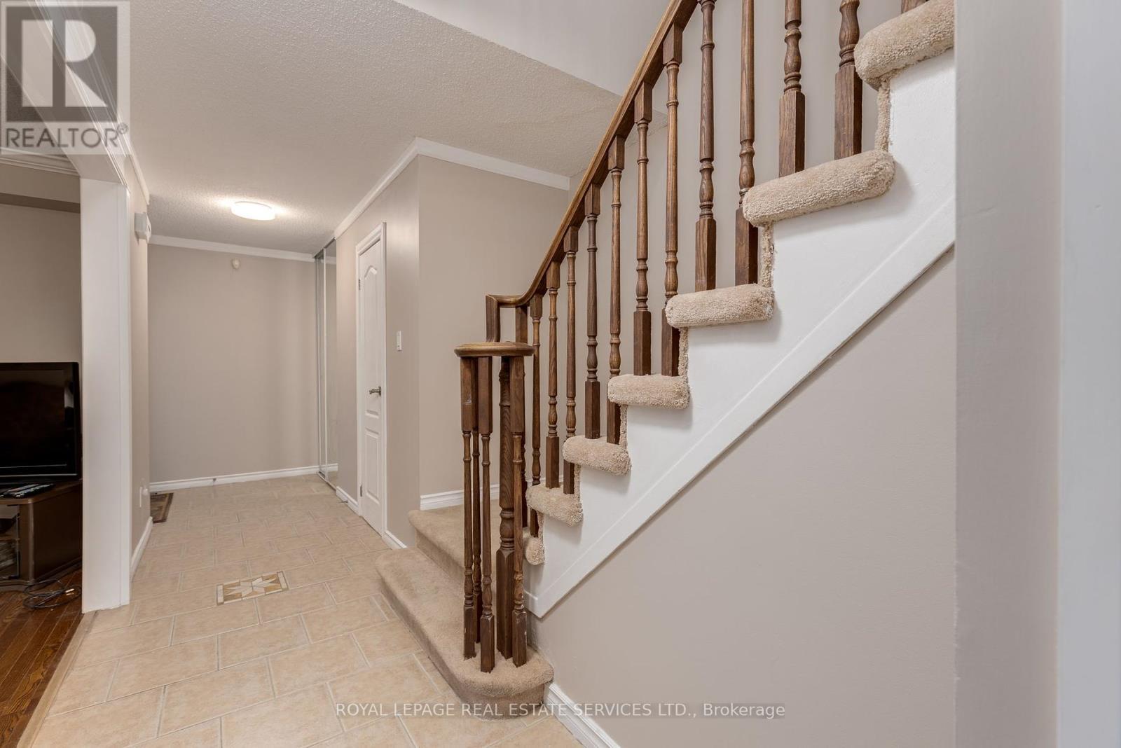 












9 LADY BOWER CRESCENT

,
Toronto,




Ontario
M1B4R2

