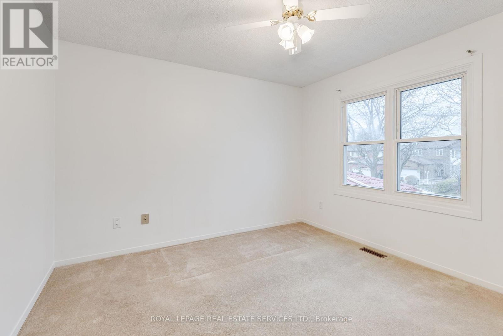 












9 LADY BOWER CRESCENT

,
Toronto,




Ontario
M1B4R2

