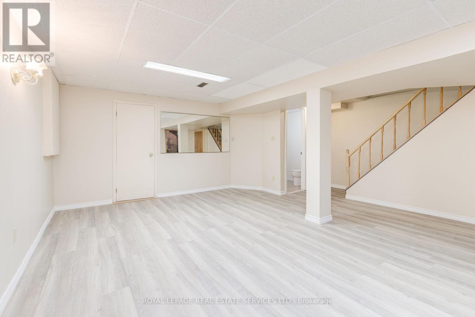 












9 LADY BOWER CRESCENT

,
Toronto,




Ontario
M1B4R2

